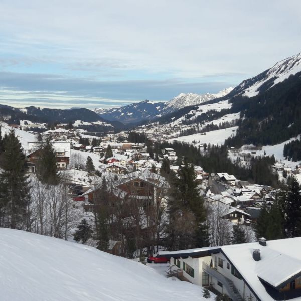Familien-Skiurlaub ber Silvester im Kleinwalsertal, sterreich