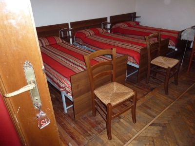 Eines der Gstezimmer im Posto Tappa in Elva whrend der Wanderreise im Valle Maira