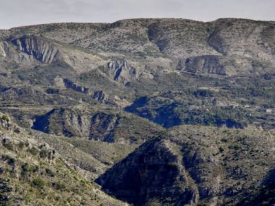Bergwandern mit Gepcktransport im Zagoriatal in Albanien