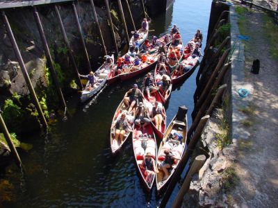 Kanutour mit Kindern auf der Rottnan in Schweden Sdschweden 