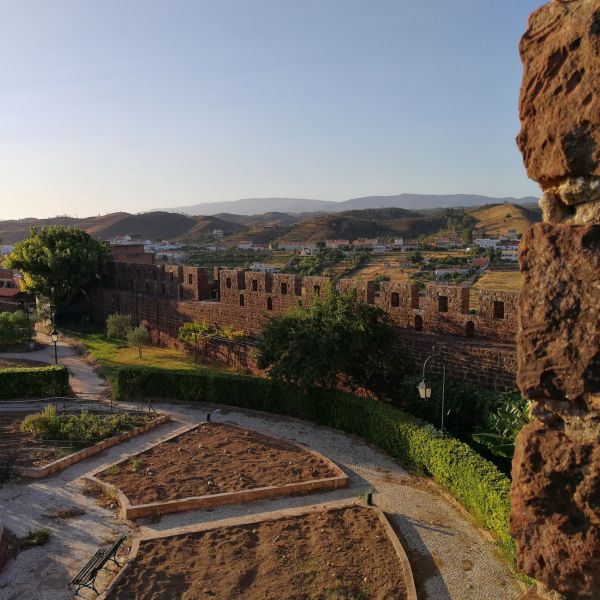 Wandern an der Algarve: Von der Serra Monchique bis zur Atlantikkste - Portugal
